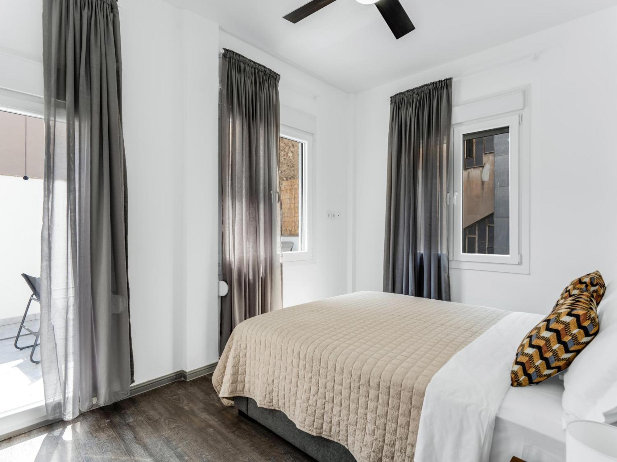 Yalarent Luxury Apartments In The Heart Of The City Atenas Exterior foto